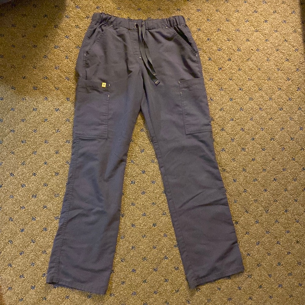 Brand New FIGS cargo pants